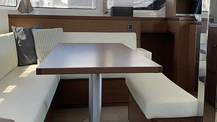 Lagoon 46 (AC, Gen, Watermaker)  - 