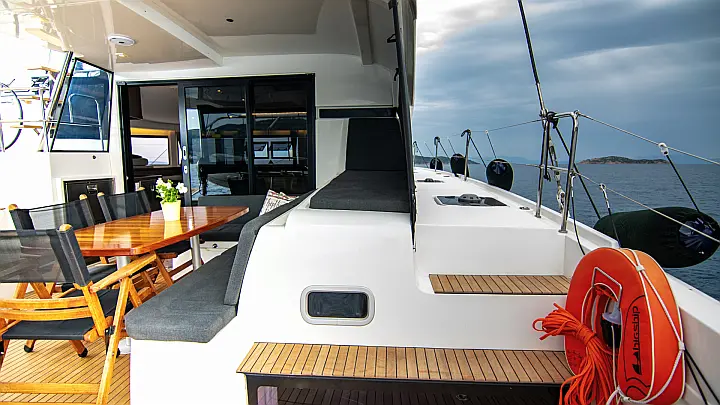 Lagoon 42 (A/C, Watermaker, Gen)_12 - 