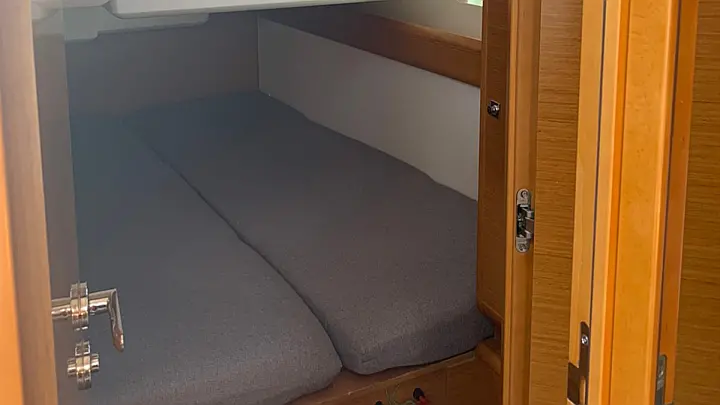 Sun Odyssey 519 (A/C, Gen) - 