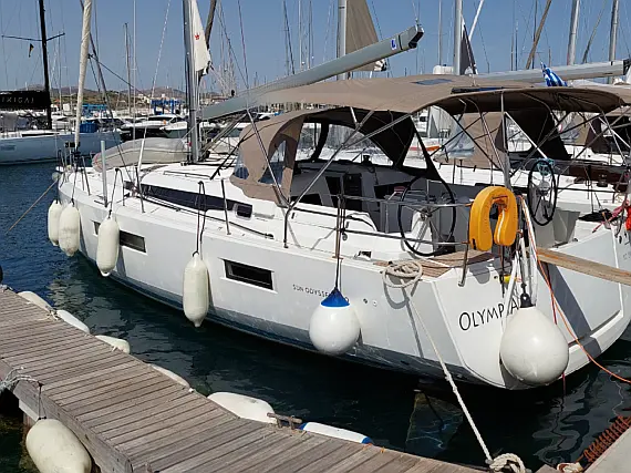 Sun Odyssey 440 (possible to be converted to 3 cabins) - External image