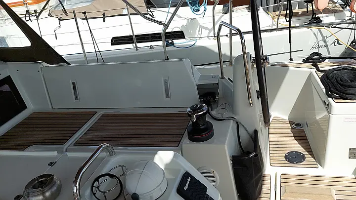 Sun Odyssey 440 (possible to be converted to 3 cabins) - 