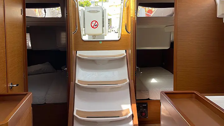 Sun Odyssey 440 (possible to be converted to 3 cabins) - 