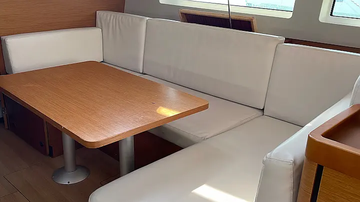Sun Odyssey 440 (possible to be converted to 3 cabins) - 