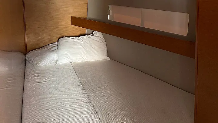 Sun Odyssey 440 (possible to be converted to 3 cabins) - 