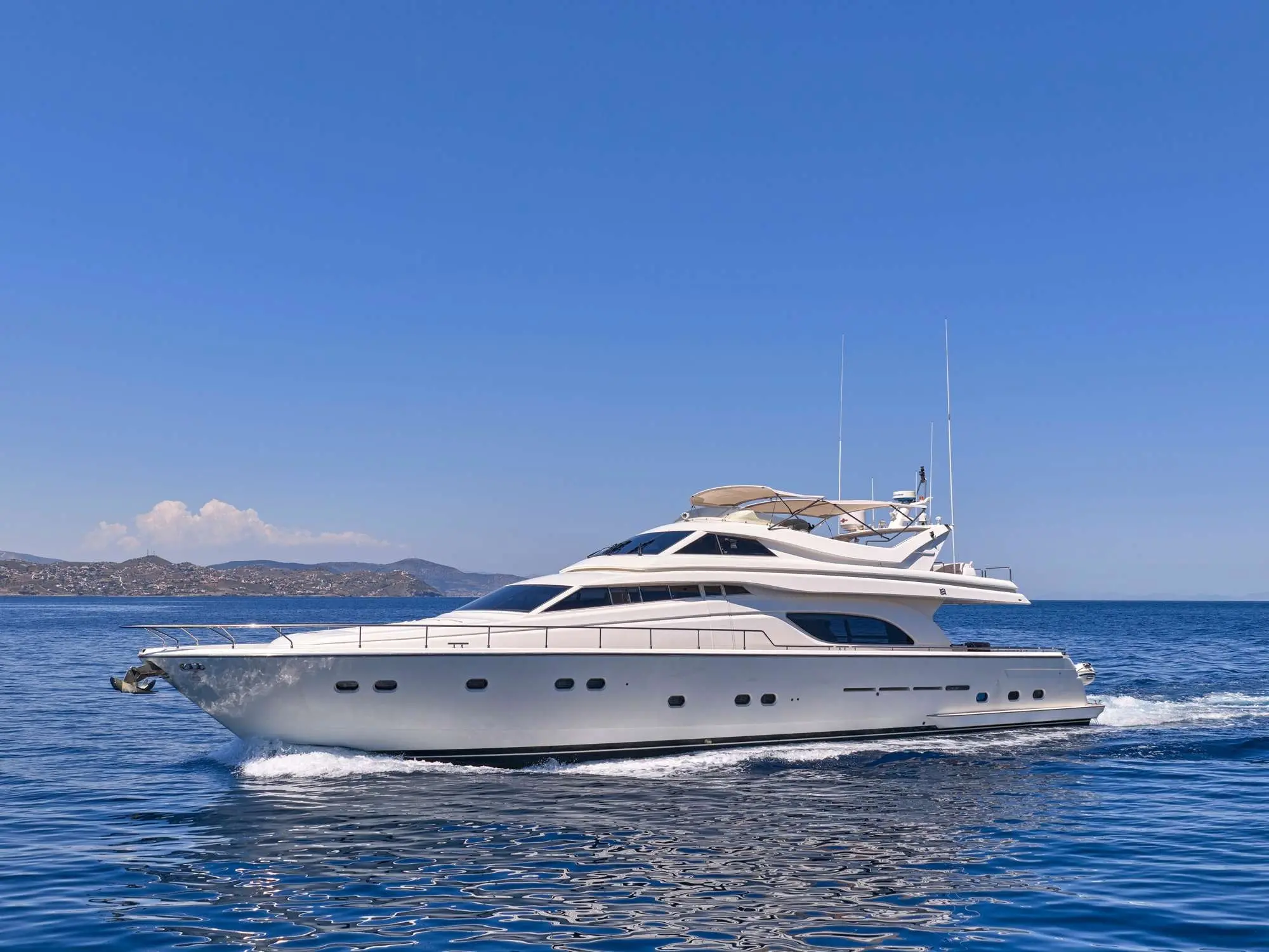 Ferretti 80