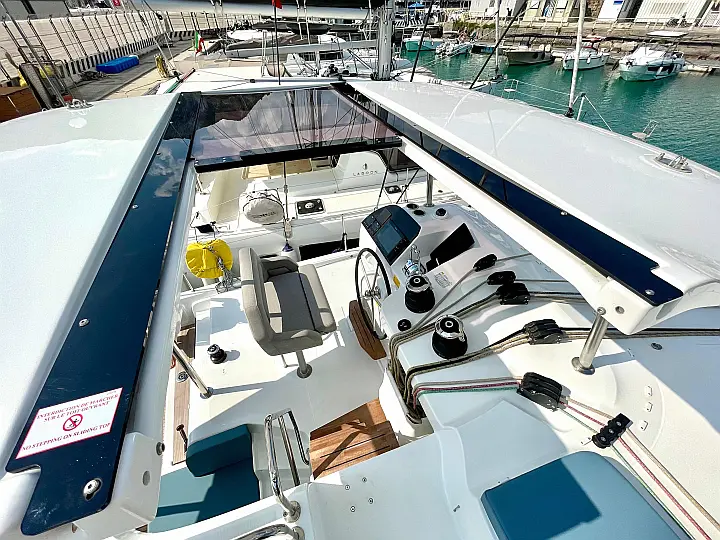 Lagoon 43 - 