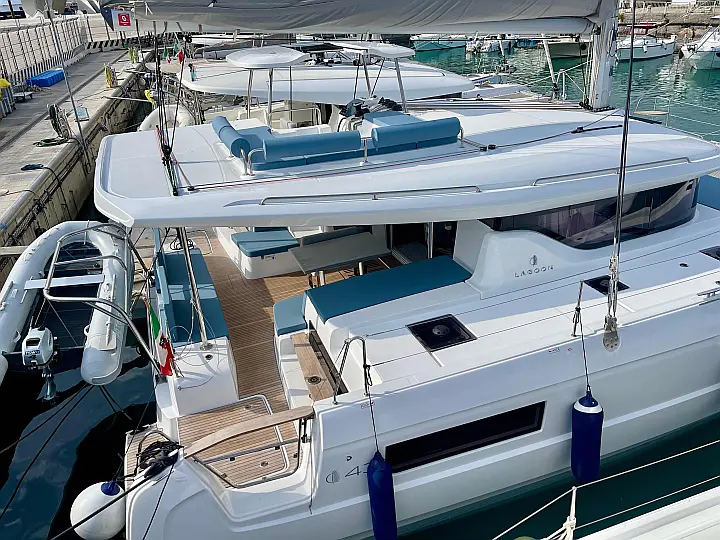 Lagoon 43 - 