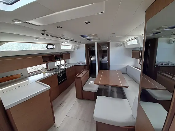 Oceanis 46.1 - Internal image